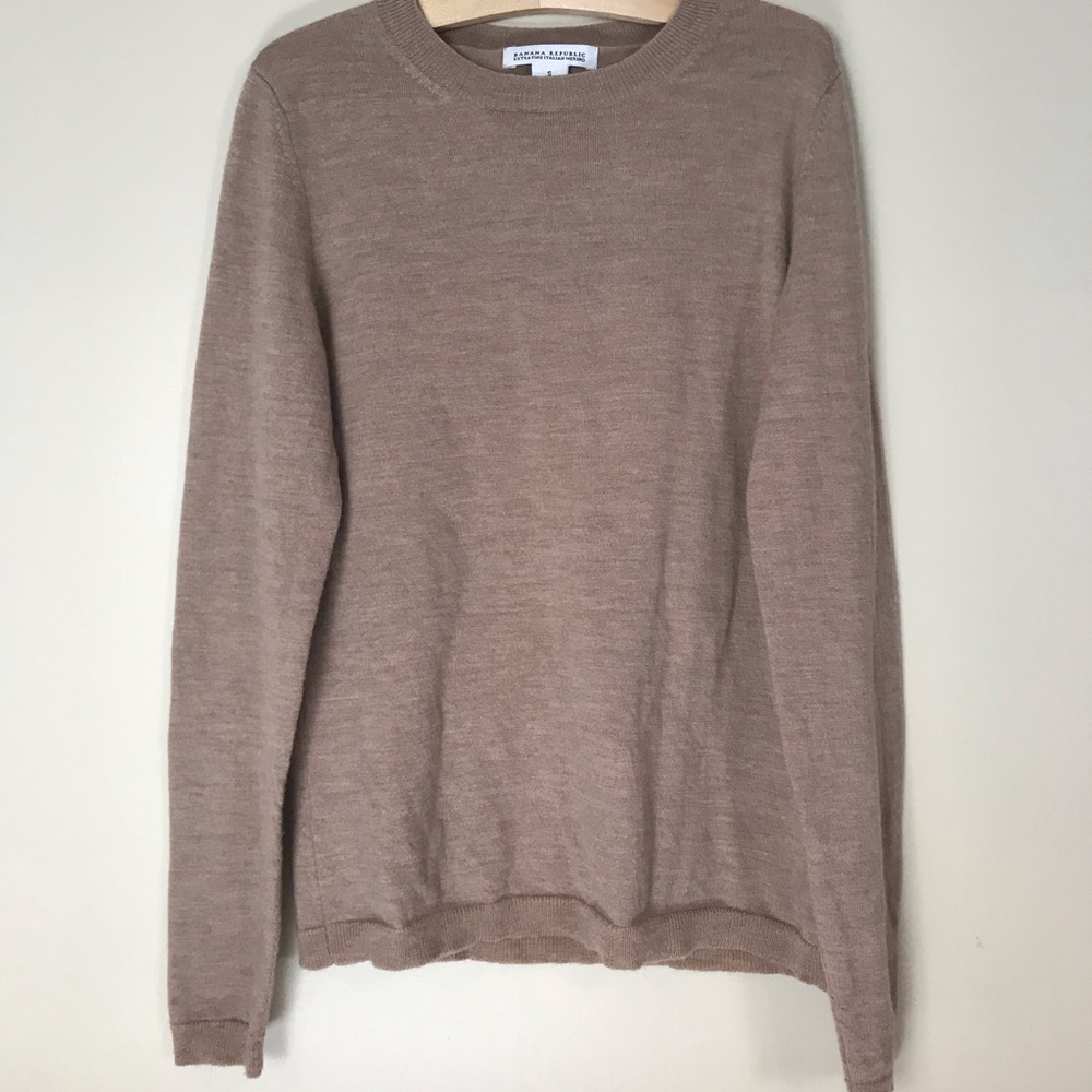 Banana Republic Sweater/shirt - Picture 2 of 5